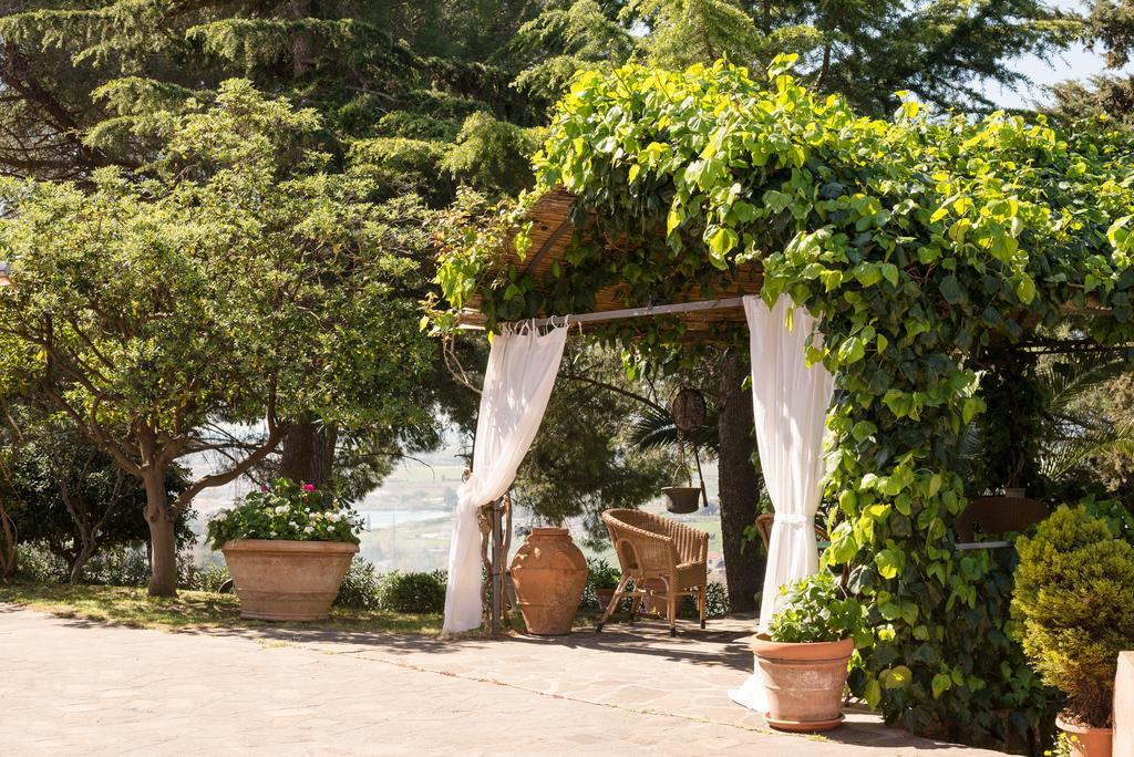 B&B Villa Il Poggetto Venturina Terme Bagian luar foto
