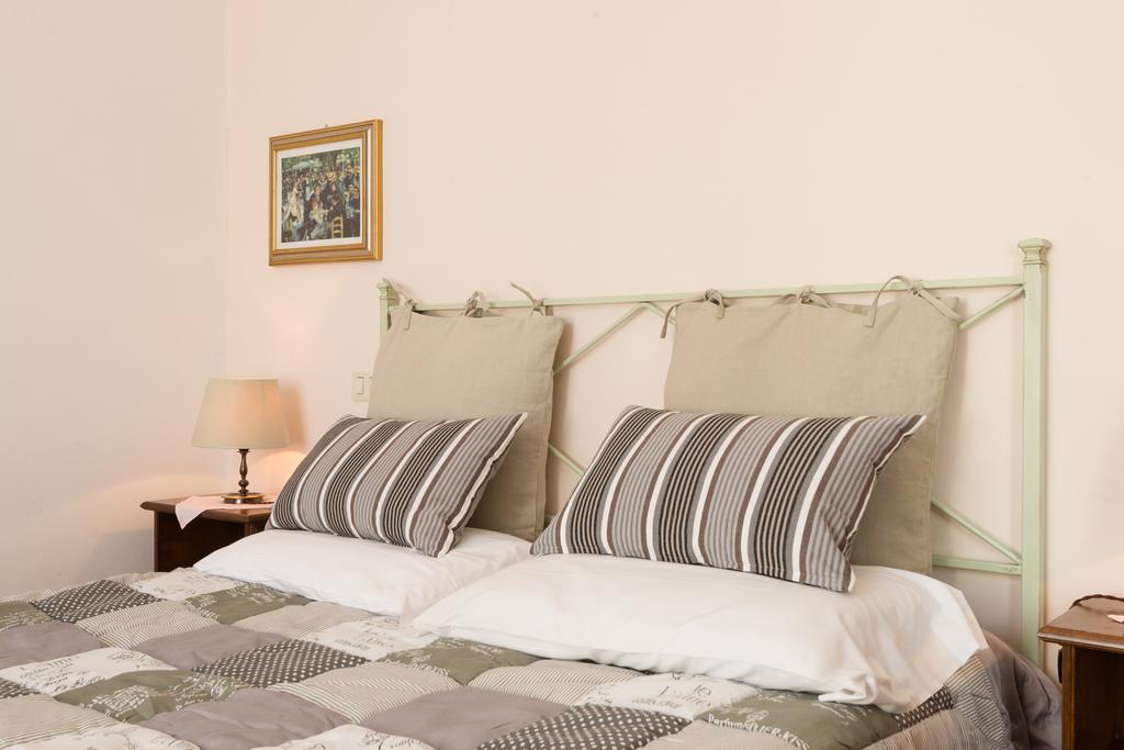 B&B Villa Il Poggetto Venturina Terme Ruang foto